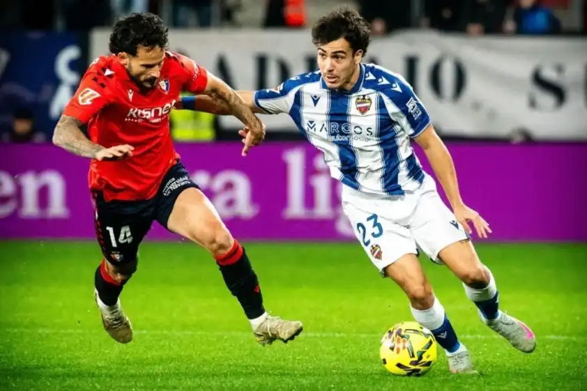 Levante khó giành chiến thắng trước Osasuna.